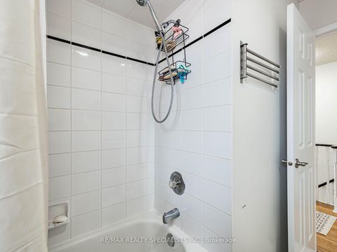Photo 38 at 3927 Rippleton Lane, Lisgar, Mississauga
