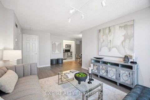 Photo 4 at 1106 - 40 Scollard Street, Annex, Toronto