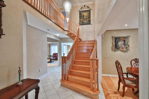 Photo 21 at 110 Red River Crescent, Woodland Hill, Newmarket