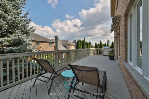 Photo 24 at 110 Red River Crescent, Woodland Hill, Newmarket