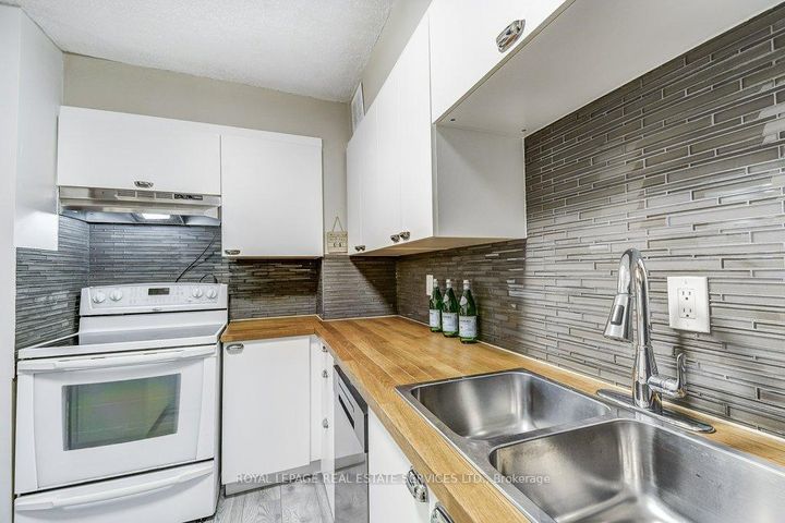 Photo 23 at 601 - 212 Kerr Street, CO Central, Oakville