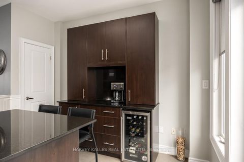 Photo 12 at 16 Powseland Crescent, West Woodbridge, Vaughan