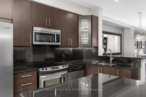 Photo 13 at 16 Powseland Crescent, West Woodbridge, Vaughan