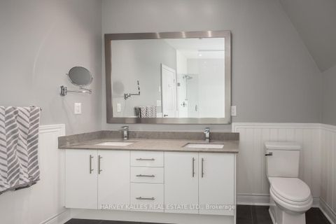 Photo 21 at 16 Powseland Crescent, West Woodbridge, Vaughan