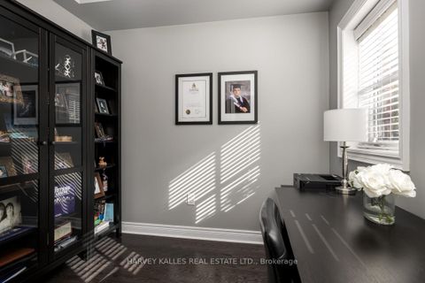 Photo 34 at 16 Powseland Crescent, West Woodbridge, Vaughan