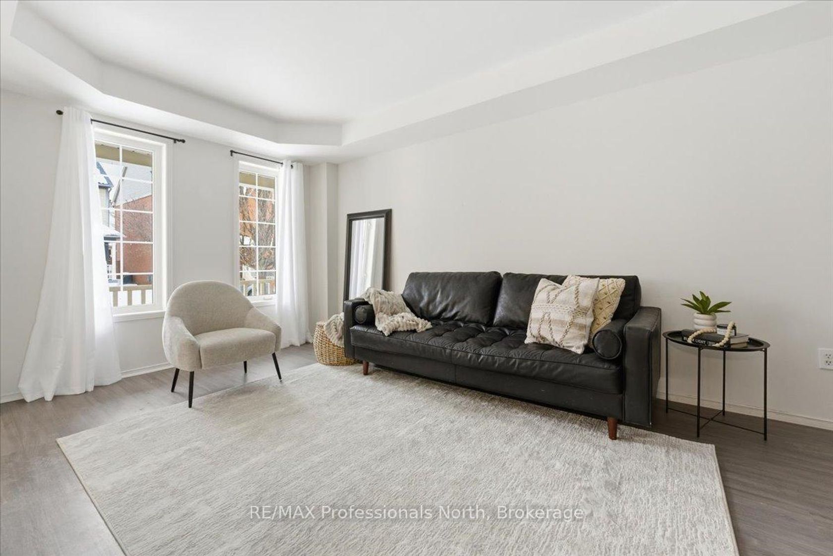 98 Roxton Road, RO River Oaks, Oakville 