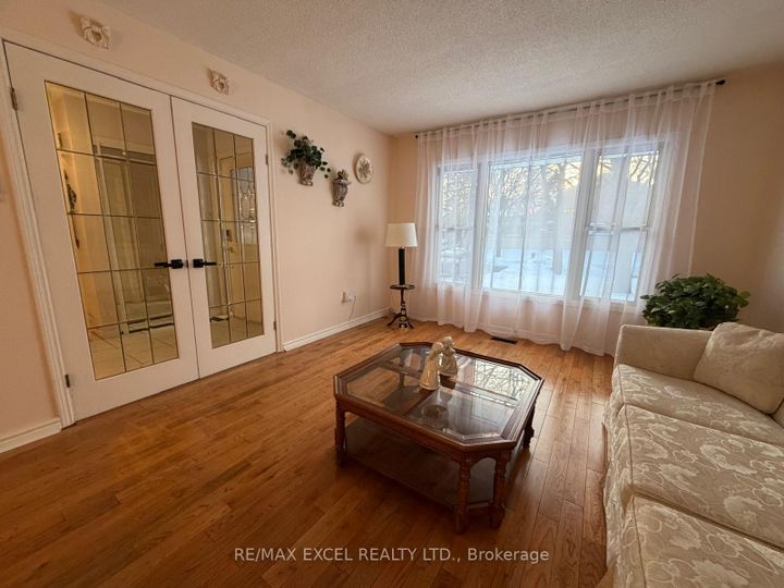 Photo 5 at 465 Becker Road, Crosby, Richmond Hill