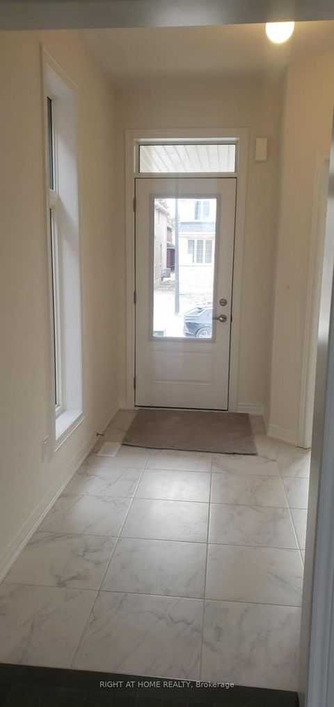 Photo 1 at 1320 Davis Loop, Lefroy, Innisfil