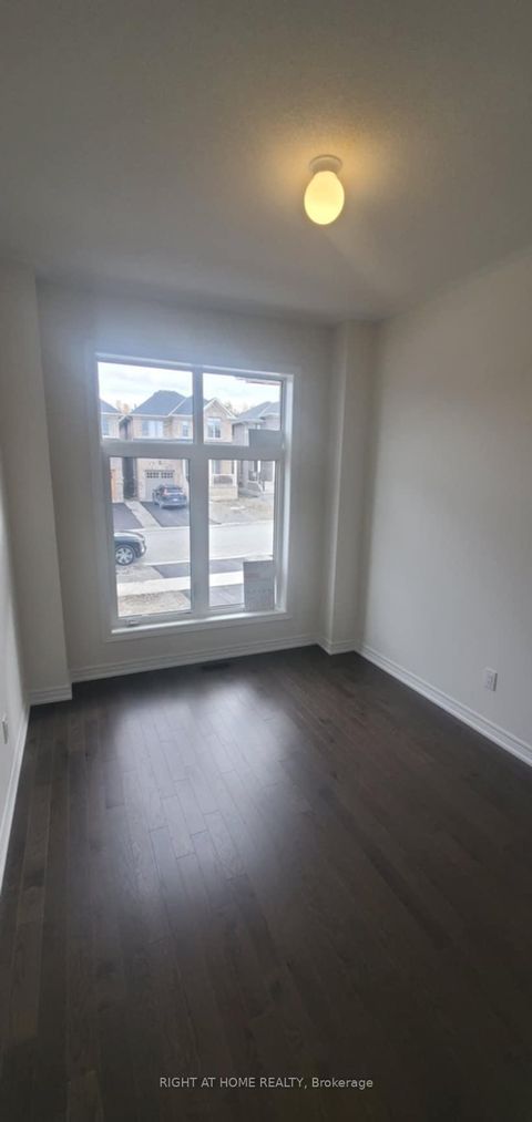 Photo 2 at 1320 Davis Loop, Lefroy, Innisfil