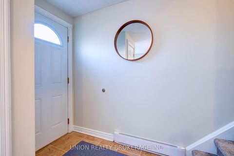 Photo 6 at 20 - 1666 Queen Street E, Woodbine Corridor, Toronto