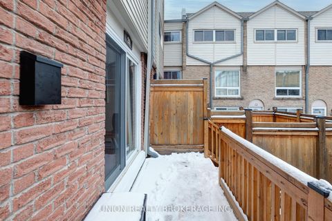 Photo 37 at 20 - 1666 Queen Street E, Woodbine Corridor, Toronto