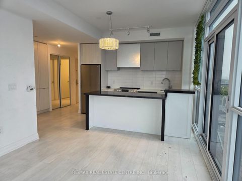 Photo 5 at 1014 - 10 GIBBS Road, City Centre West, Toronto