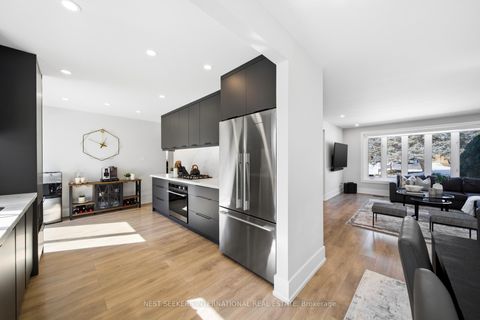 Photo 14 at 41 Camlaren Crescent, Kleinburg, Vaughan