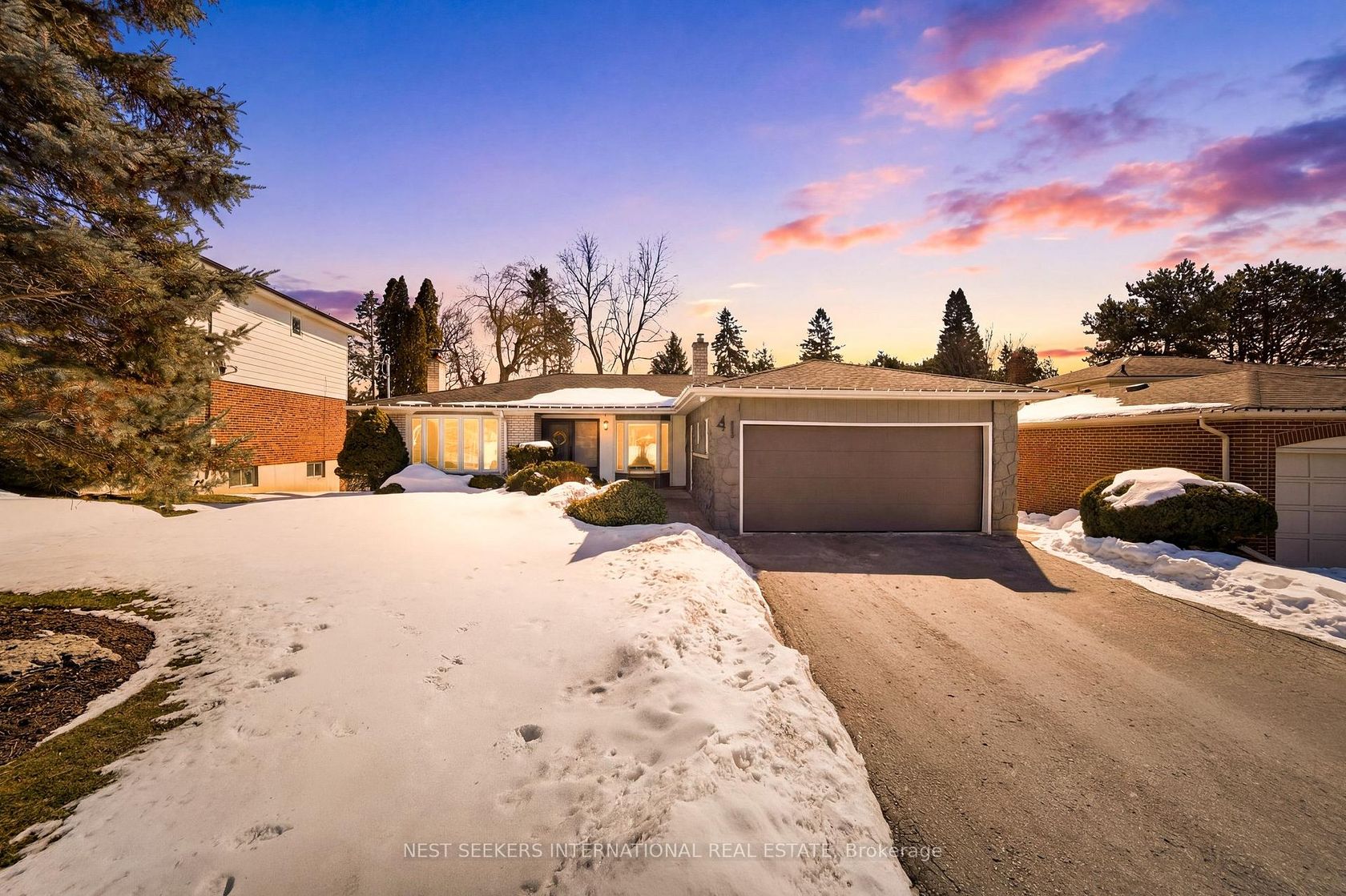 41 Camlaren Crescent, Kleinburg, Vaughan photo number 2