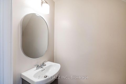 Photo 17 at 403 - 337 Simcoe Street N, O'Neill, Oshawa