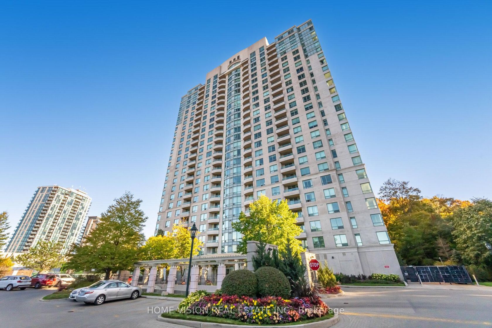 2006 - 61 Town Centre Court, Bendale, Toronto photo number 2