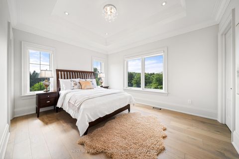 Photo 26 at 920 18TH Side Road, King City, King