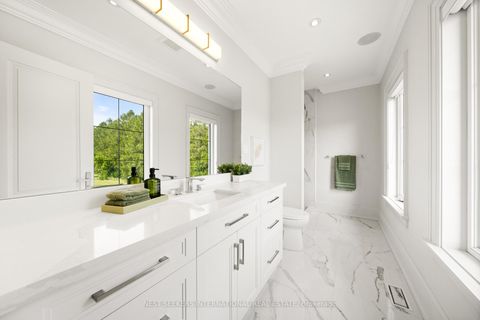 Photo 28 at 920 18TH Side Road, King City, King