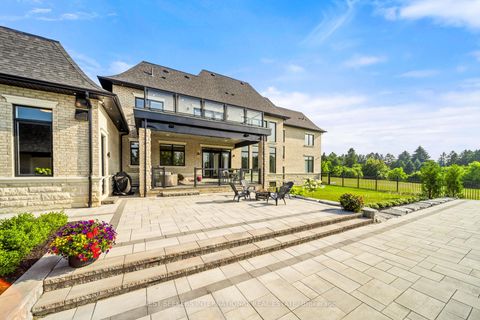 Photo 35 at 920 18TH Side Road, King City, King