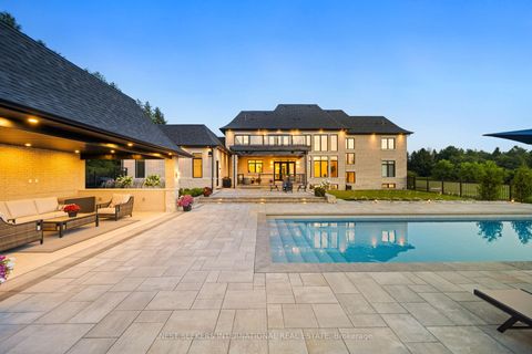 Photo 41 at 920 18TH Side Road, King City, King