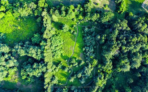 Photo 42 at 920 18TH Side Road, King City, King