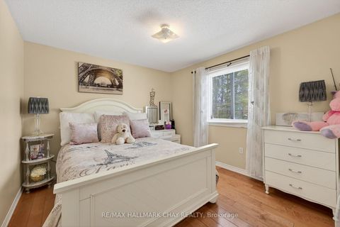 Photo 11 at 2175 Adullam Avenue, Alcona, Innisfil