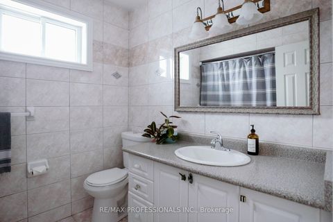 Photo 21 at 4 Gatewood Crescent, Humber Valley, Toronto