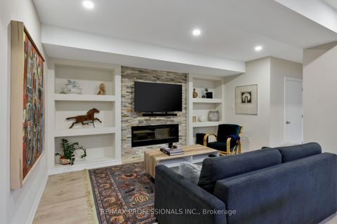 Photo 35 at 4 Gatewood Crescent, Humber Valley, Toronto