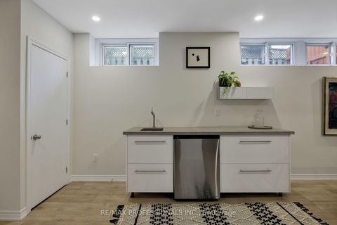 Photo 37 at 4 Gatewood Crescent, Humber Valley, Toronto