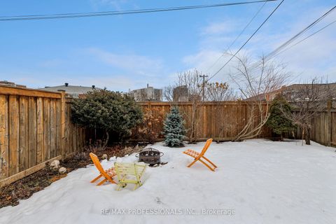 Photo 42 at 4 Gatewood Crescent, Humber Valley, Toronto