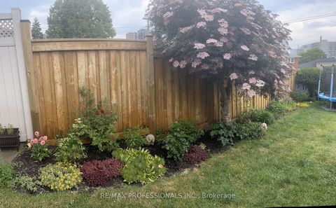 Photo 46 at 4 Gatewood Crescent, Humber Valley, Toronto