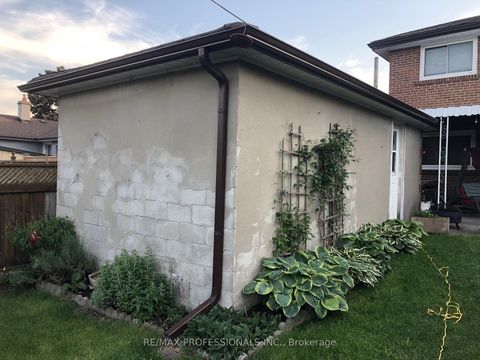 Photo 47 at 4 Gatewood Crescent, Humber Valley, Toronto