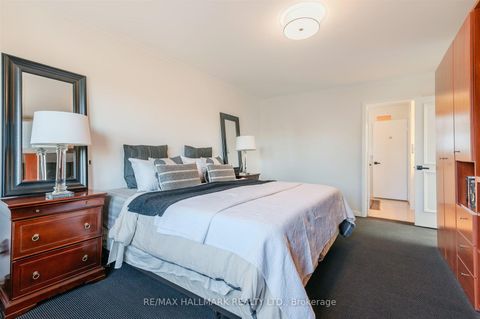 Photo 22 at 136 Mossgrove Trail, Windfields, Toronto