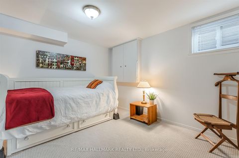 Photo 35 at 136 Mossgrove Trail, Windfields, Toronto