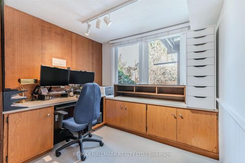 Photo 36 at 136 Mossgrove Trail, Windfields, Toronto