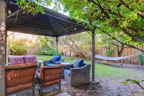 Photo 41 at 136 Mossgrove Trail, Windfields, Toronto