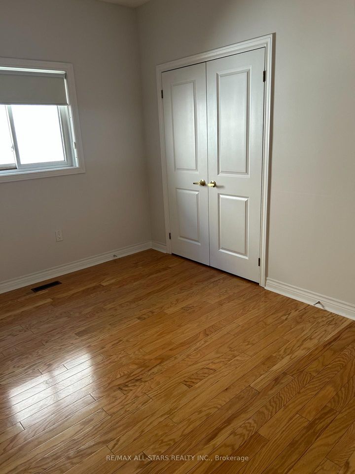 Photo 9 at 171 Shaftsbury Avenue, Westbrook, Richmond Hill