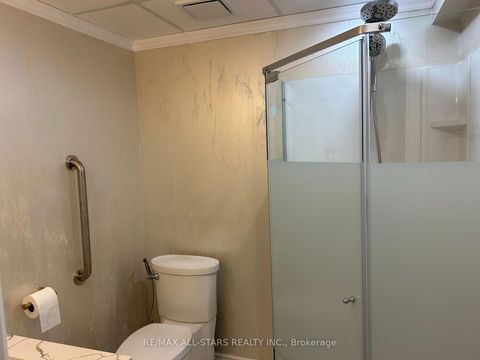 Photo 20 at 171 Shaftsbury Avenue, Westbrook, Richmond Hill