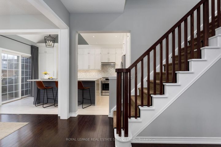 Photo 17 at 2213 Littondale Lane, BC Bronte Creek, Oakville