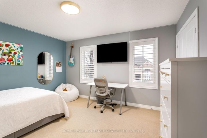 Photo 30 at 2213 Littondale Lane, BC Bronte Creek, Oakville