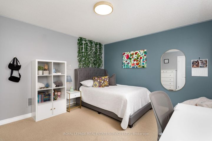 Photo 31 at 2213 Littondale Lane, BC Bronte Creek, Oakville