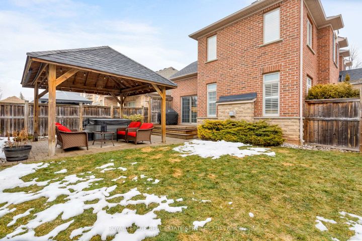 Photo 43 at 2213 Littondale Lane, BC Bronte Creek, Oakville