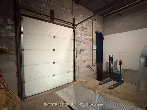 Photo 7 at 15 - 140 Finchdene Square, Rouge E11, Toronto