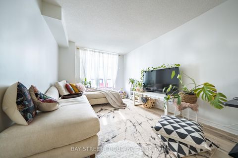 Photo 5 at 1221 - 168 Simcoe Street, Waterfront Communities C1, Toronto