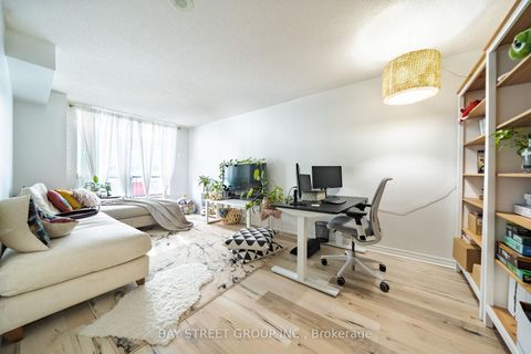 Photo 13 at 1221 - 168 Simcoe Street, Waterfront Communities C1, Toronto