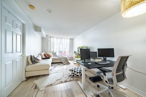 Photo 14 at 1221 - 168 Simcoe Street, Waterfront Communities C1, Toronto
