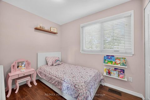 Photo 17 at 209 Newholme Circle, Stroud, Innisfil