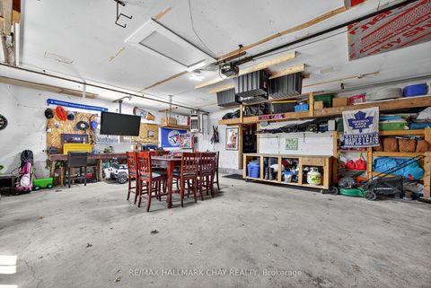 Photo 32 at 209 Newholme Circle, Stroud, Innisfil