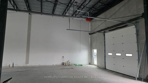 Photo 3 at 3 - 95 State Crown Boulevard, Milliken, Toronto