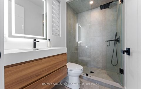 Photo 16 at 656 Oriole Parkway, Eglinton, Toronto